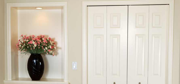 residential closet door repair in Sarasota